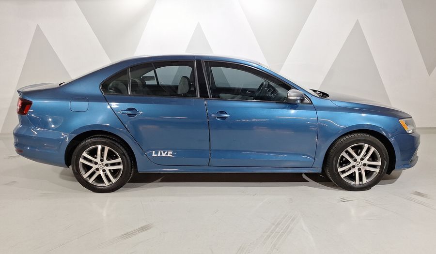 Volkswagen Jetta 2.0 LIVE MT Sedan 2016
