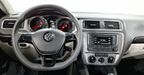 Volkswagen Jetta 2.0 LIVE MT Sedan 2016