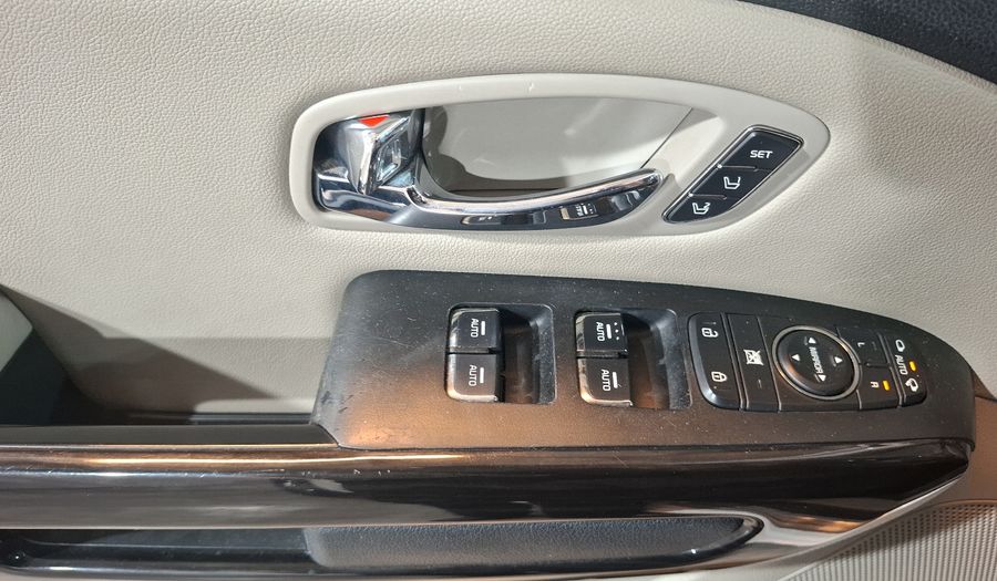 Kia Sedona 3.3 SXL AUTO Minivan 2019