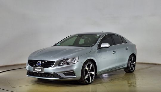 Volvo • S60