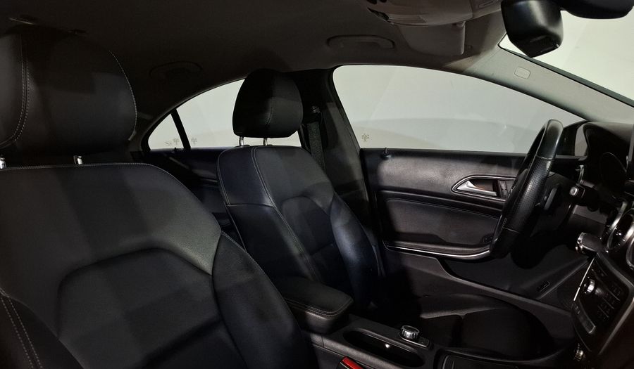 Mercedes Benz Clase Cla 1.6 CLA 200 SPORT DCT Coupe 2019