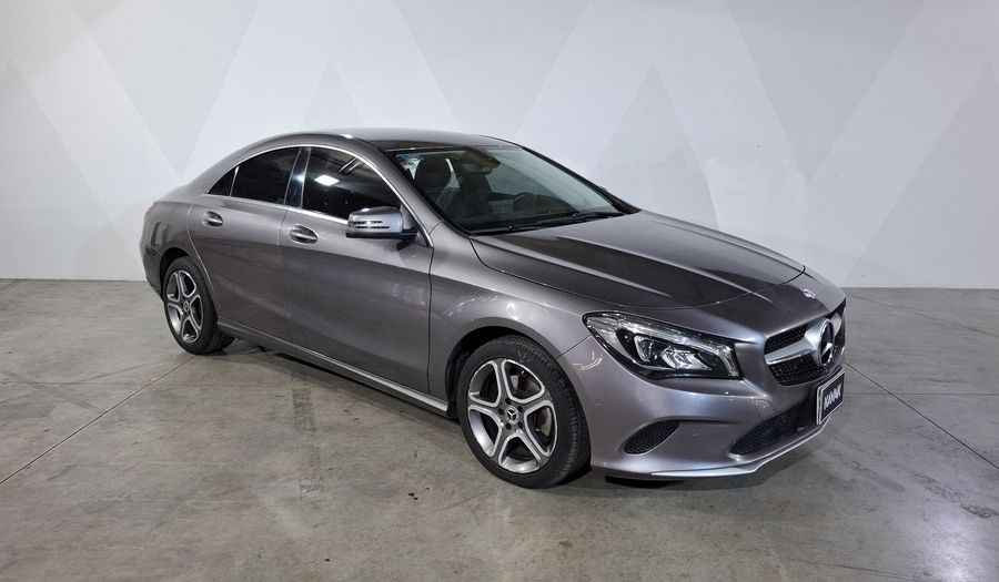 Mercedes Benz Clase Cla 1.6 CLA 200 SPORT DCT Coupe 2019