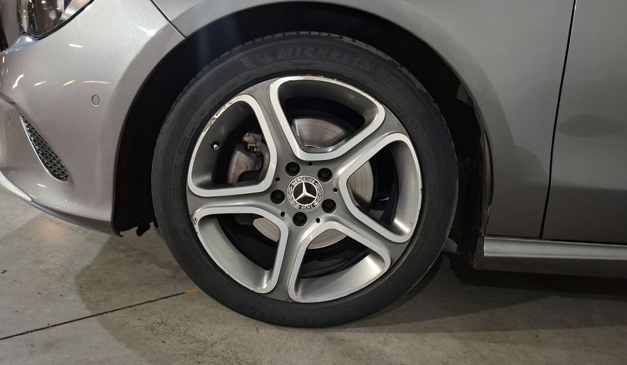 Mercedes Benz Clase Cla 1.6 CLA 200 SPORT DCT Coupe 2019