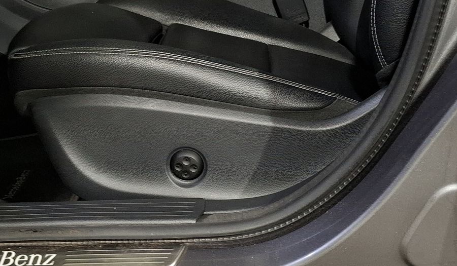Mercedes Benz Clase Cla 1.6 CLA 200 SPORT DCT Coupe 2019