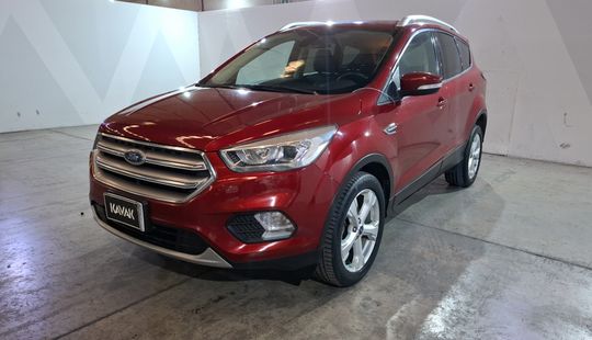 Ford • Escape