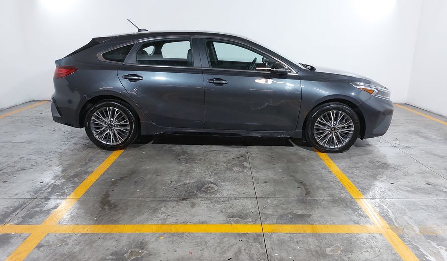 Kia Forte 1.6 GT DCT Hatchback 2022