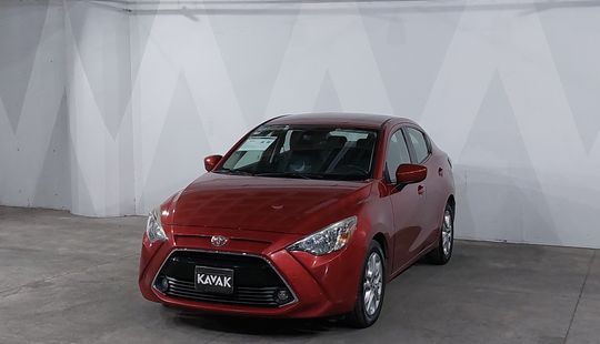 Toyota • Yaris