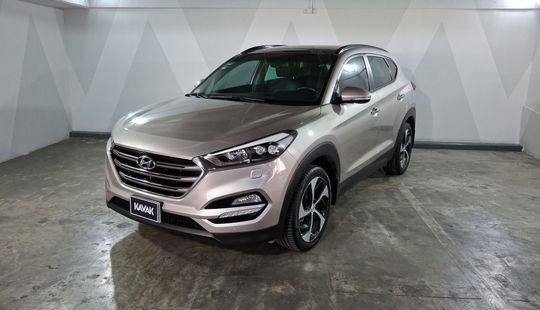 Hyundai • Tucson