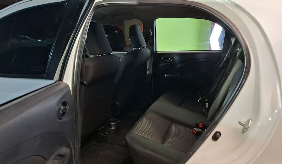 Toyota Etios 1.5 XLS Hatchback 2017