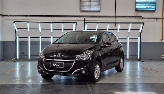 Peugeot • 208