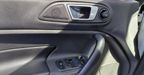 Ford Fiesta Kinetic Design 1.6 16V TITANIUM Hatchback 2014
