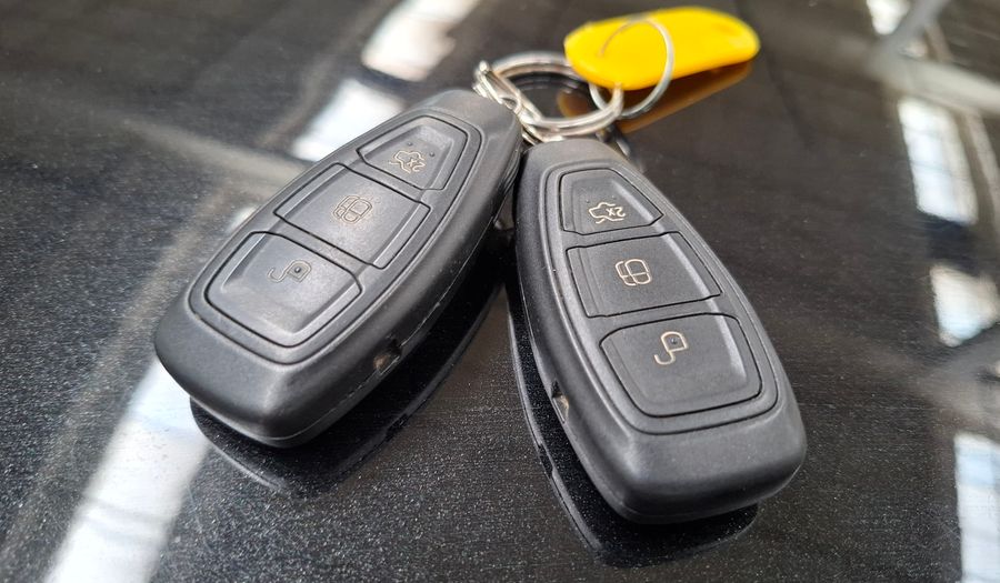 Ford Fiesta Kinetic Design 1.6 16V TITANIUM Hatchback 2014