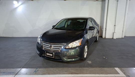 Nissan • Sentra