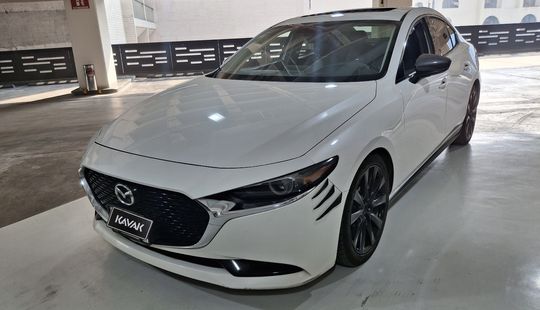 Mazda • Mazda 3