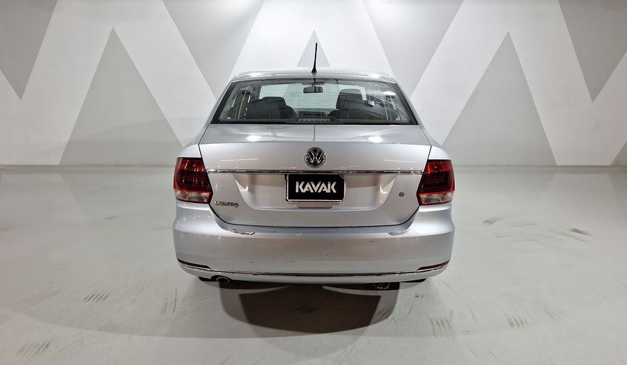 Volkswagen Vento 1.6 HIGHLINE TIPTRONIC Sedan 2017