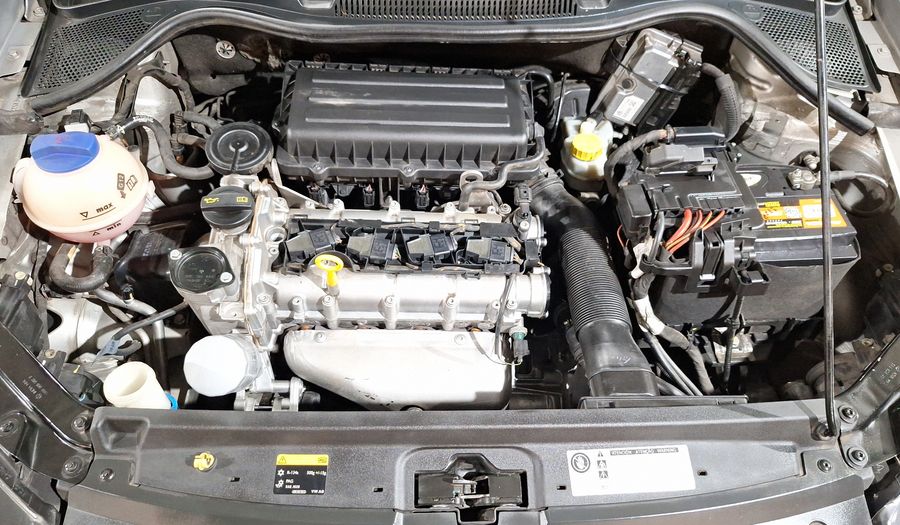 Volkswagen Vento 1.6 HIGHLINE TIPTRONIC Sedan 2017