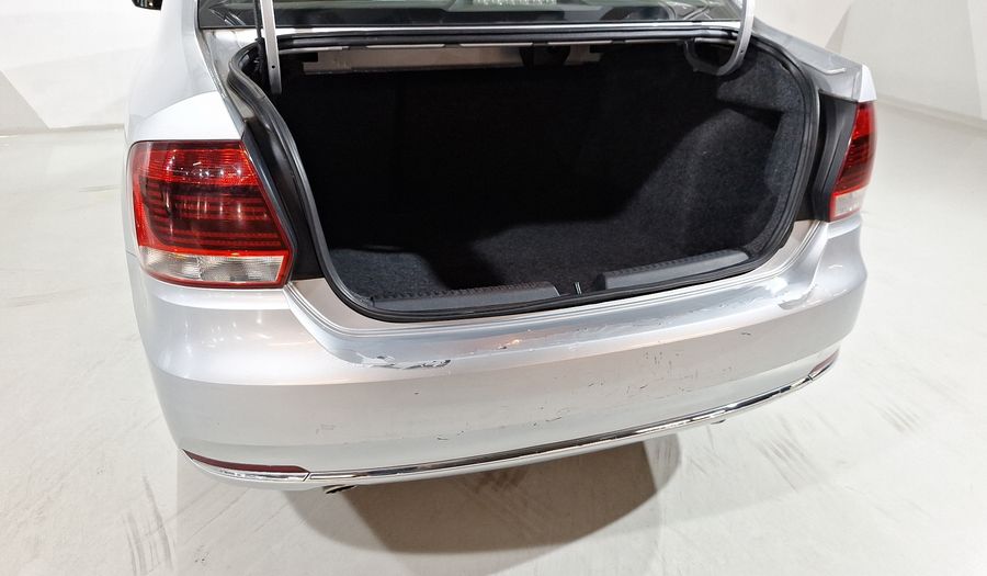 Volkswagen Vento 1.6 HIGHLINE TIPTRONIC Sedan 2017