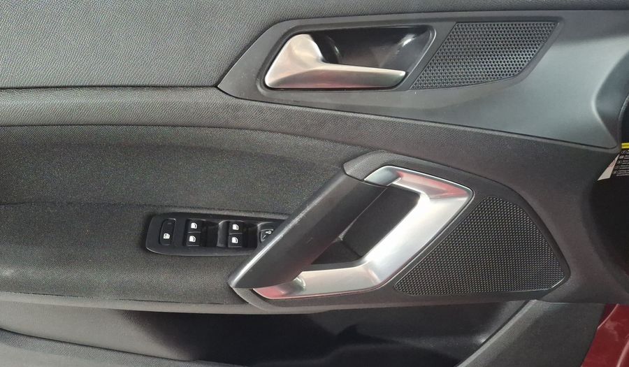 Peugeot 308 1.6 FELINE AT Hatchback 2016