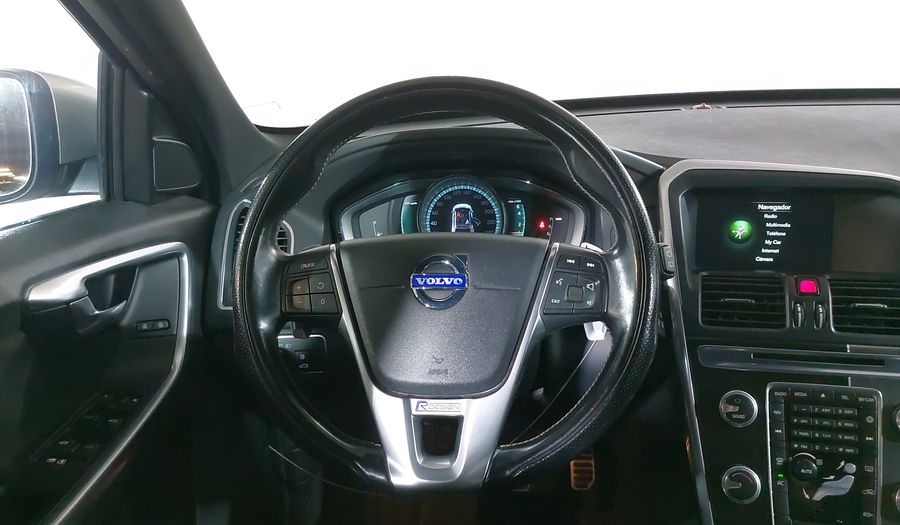 Volvo Xc60 2.0 MOMENTUM RD T5 AT Suv 2015