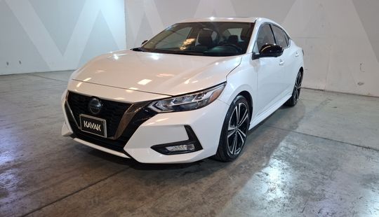 Nissan • Sentra