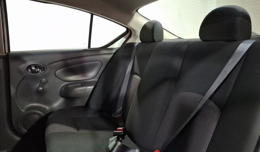 Nissan Versa 1.6 DRIVE AUTO Sedan 2018