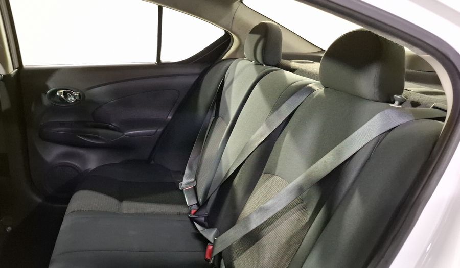 Nissan Versa 1.6 ADVANCE TA AC Sedan 2013