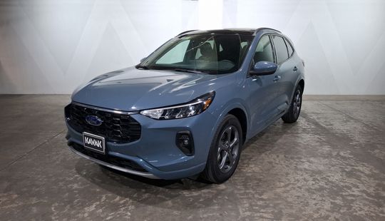 Ford • Escape