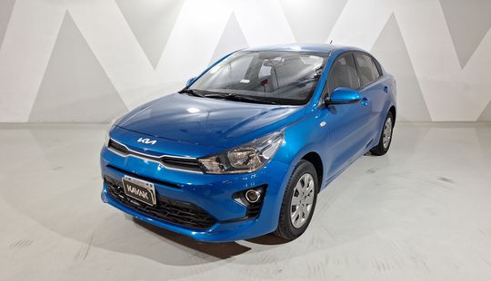 2022 • 49,748 km • Automático