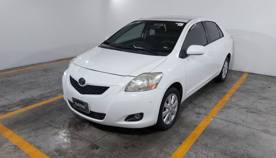 Toyota • Yaris