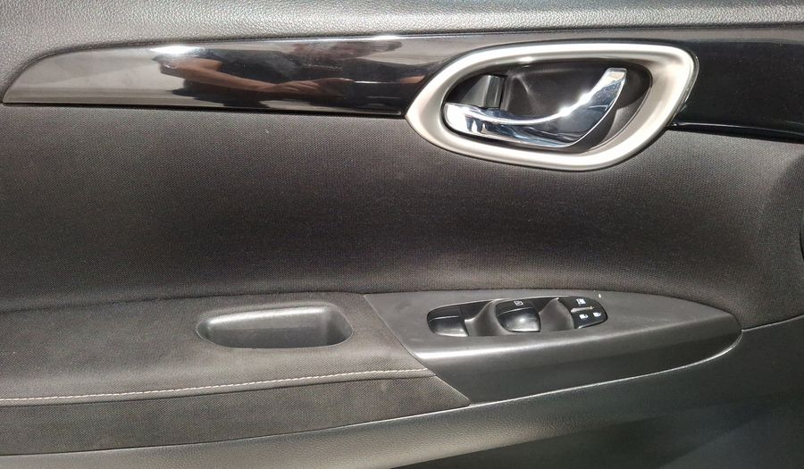 Nissan Sentra 1.8 ADVANCE AUTO Sedan 2018