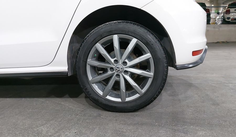 Volkswagen Polo 1.6 COMFORTLINE PLUS Hatchback 2021