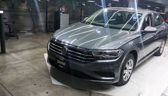 Volkswagen • Jetta