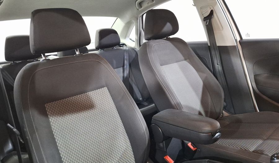 Volkswagen Vento 1.6 HIGHLINE STD. Sedan 2018