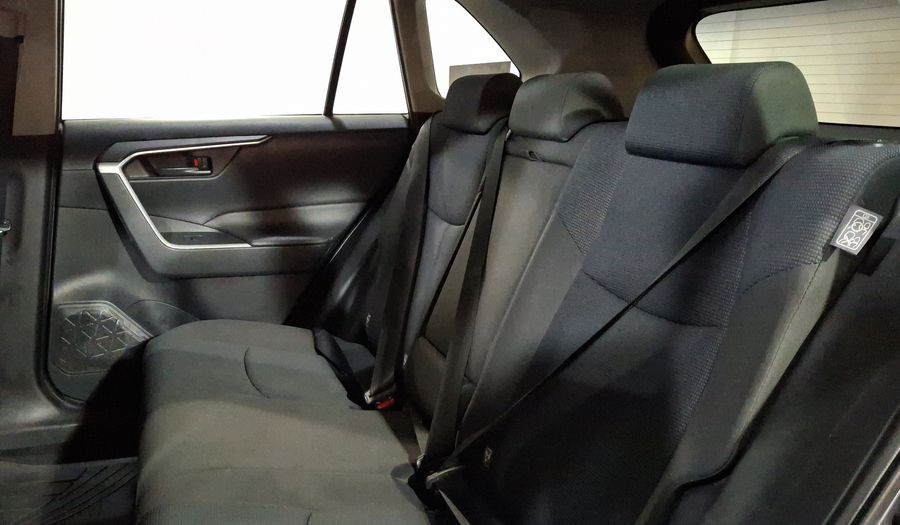 Toyota Rav4 2.5 LE AUTO Suv 2020