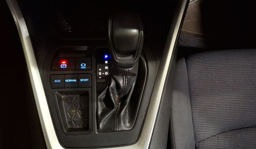 Toyota Rav4 2.5 LE AUTO Suv 2020