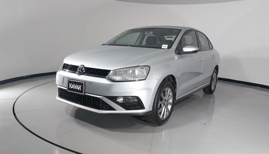 Volkswagen • Vento