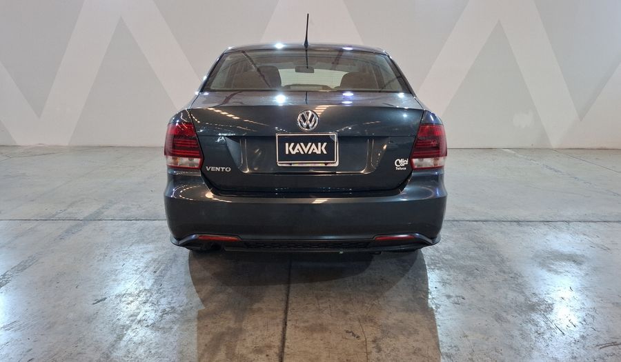 Volkswagen Vento 1.6 STARTLINE Sedan 2022