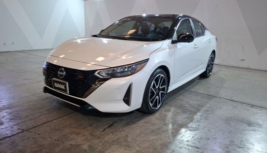 Nissan • Sentra