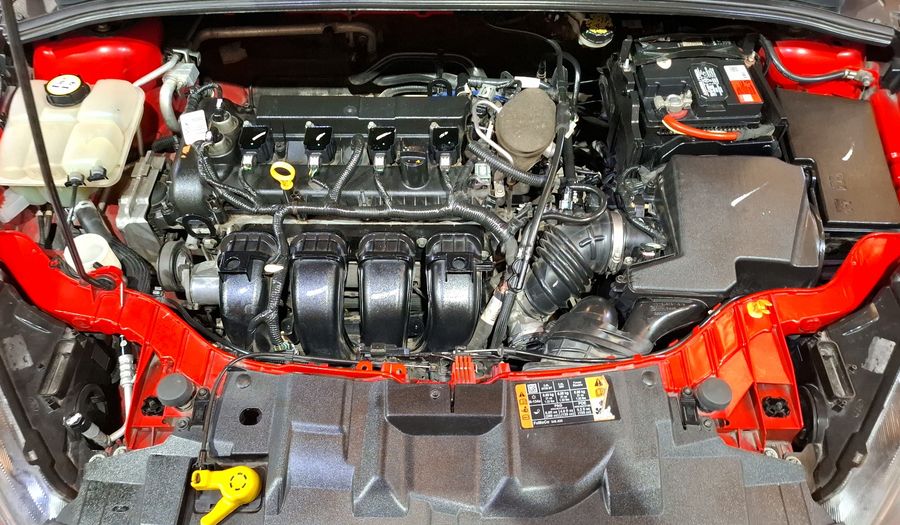 Ford Focus 2.0 SE APPEARENCE AT Hatchback 2015