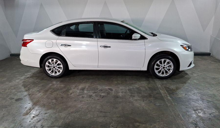 Autos Nissan Sentra 1.8 ADVANCE CVT Sedan 2017 usados | KAVAK México