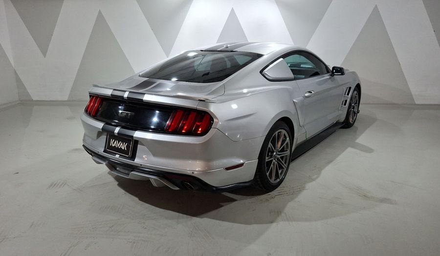 Ford Mustang 5.0 V8 MT Coupe 2017