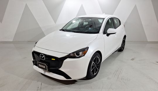 Mazda • Mazda 2