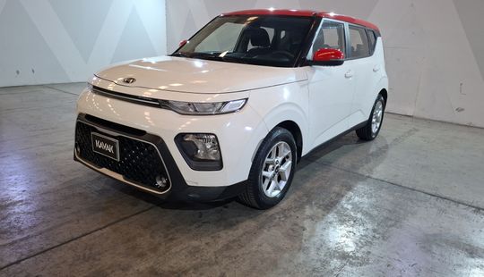 2021 • 41,784 km • Automático