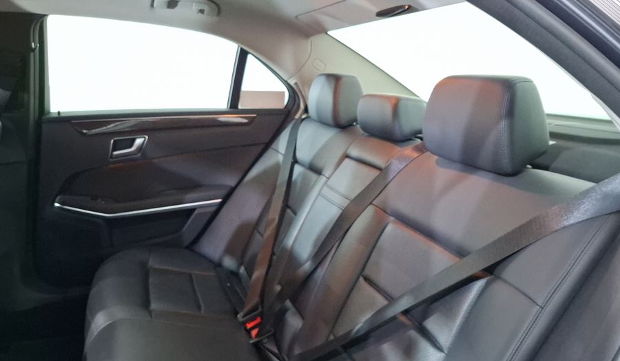 Mercedes Benz Clase E 1.8 200 CGI EXCLUSIVE AT Sedan 2012