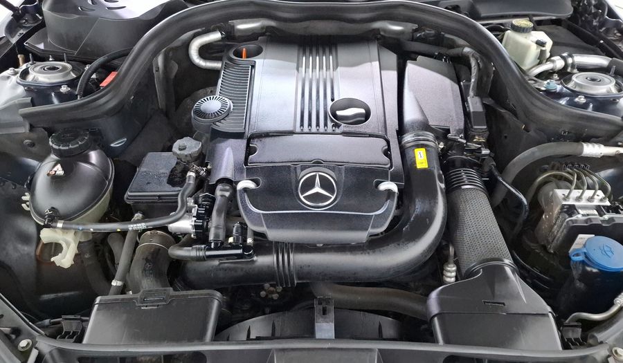 Mercedes Benz Clase E 1.8 200 CGI EXCLUSIVE AT Sedan 2012