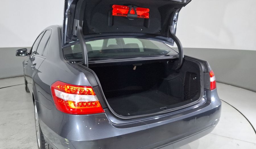 Mercedes Benz Clase E 1.8 200 CGI EXCLUSIVE AT Sedan 2012
