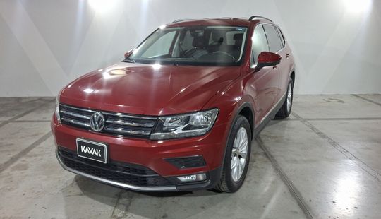 Volkswagen • Tiguan