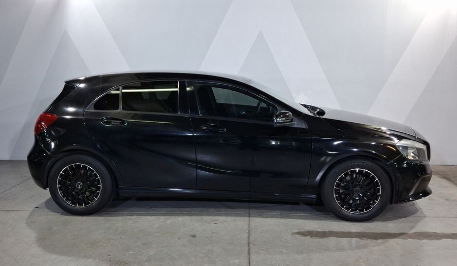 Mercedes Benz Clase A 1.6 200 Hatchback 2017