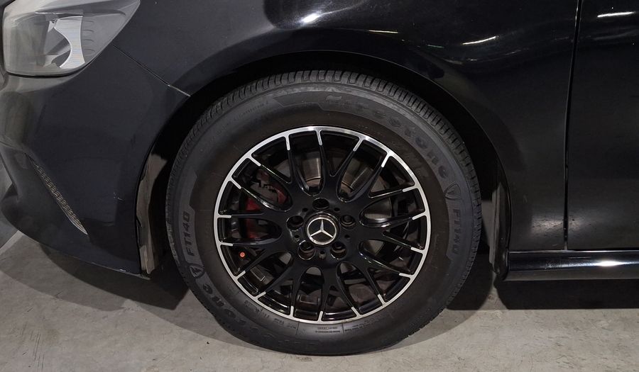 Mercedes Benz Clase A 1.6 200 Hatchback 2017