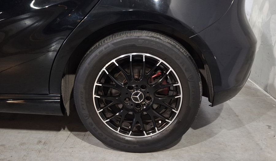 Mercedes Benz Clase A 1.6 200 Hatchback 2017